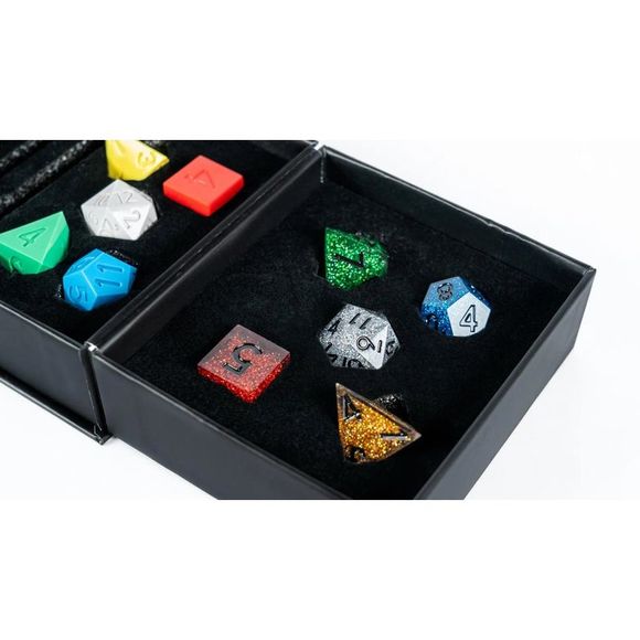 Dungeons & Dragons 50th Anniversary Holmes Retro Replica & Modern Dice Set - Picture 3 of 5